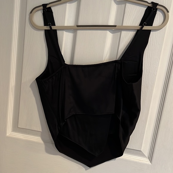 NWT Abercrombie & Fitch satin crop - Picture 2 of 4